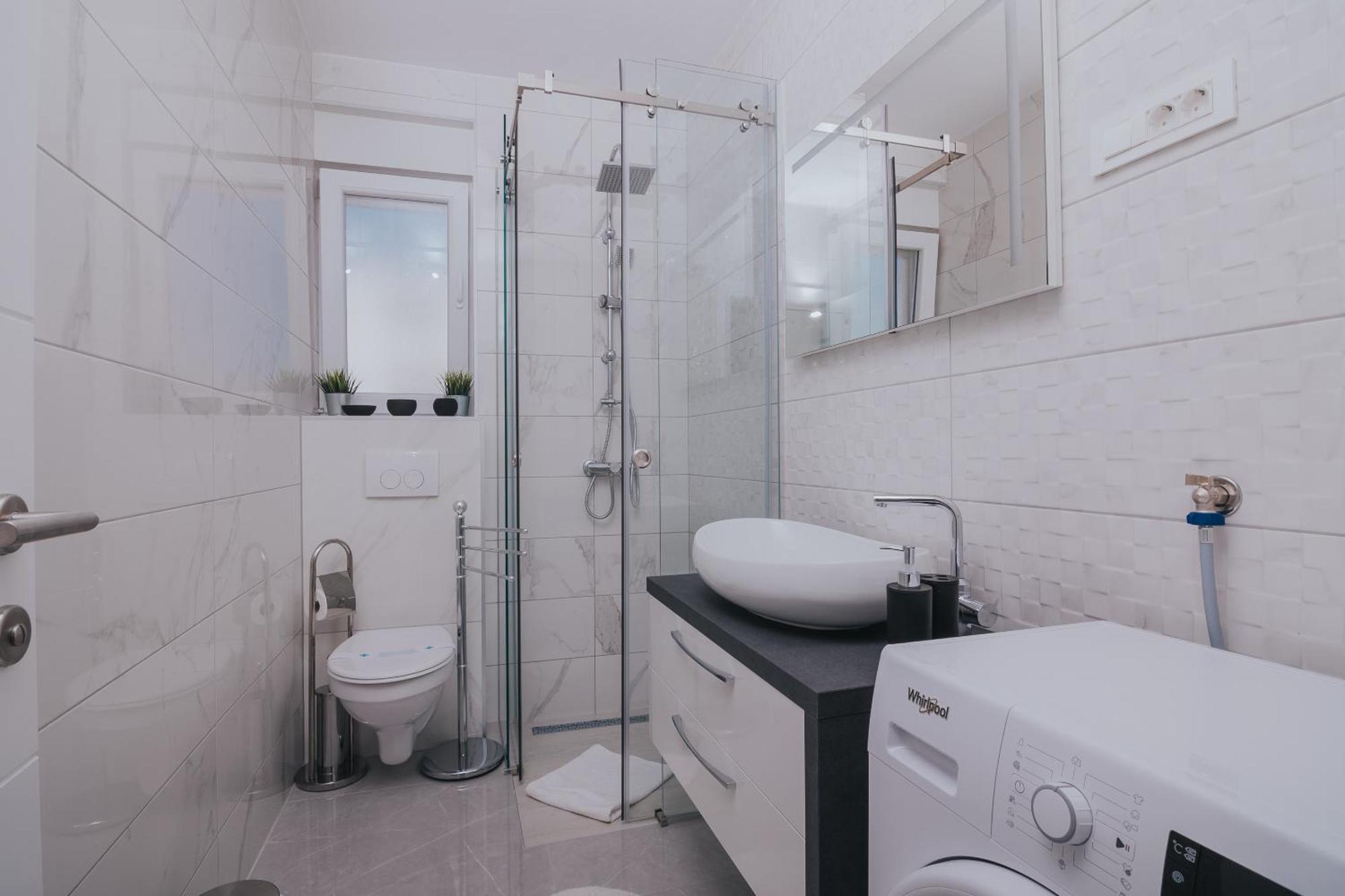 Apartments Pool Villa Aldura โนวาลยา ภายนอก รูปภาพ
