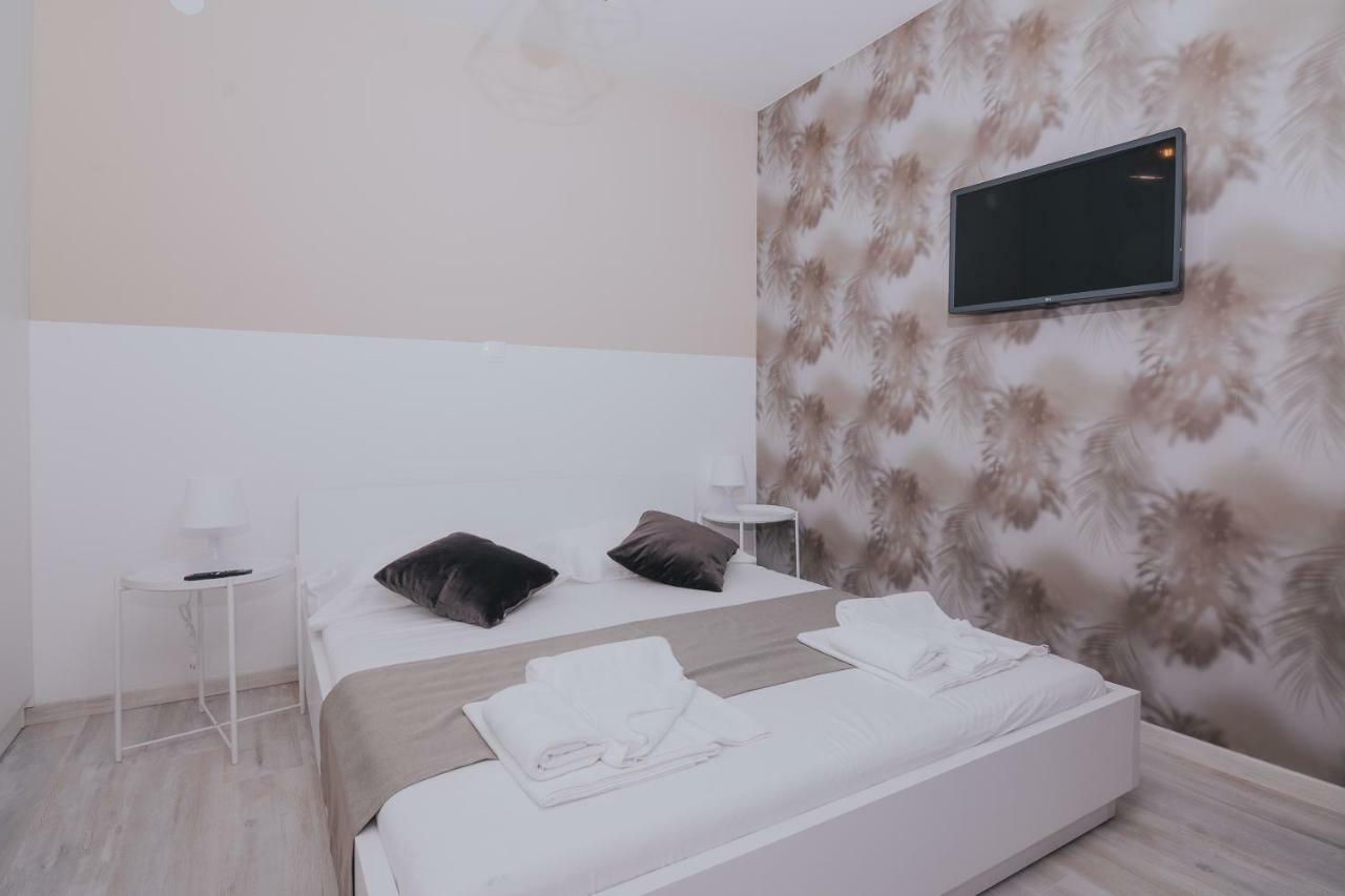 Apartments Pool Villa Aldura โนวาลยา ห้อง รูปภาพ